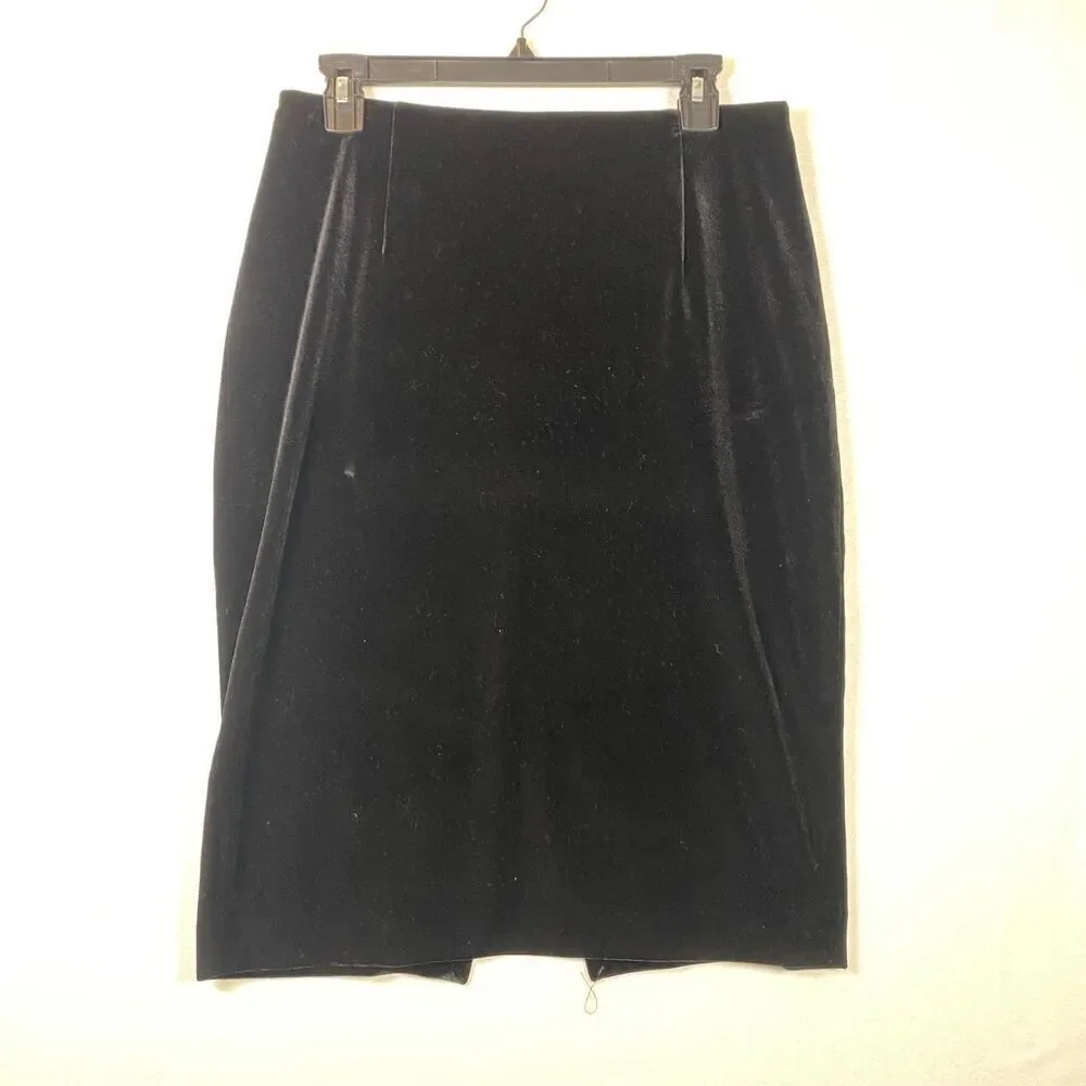 White House Black Market Black Velvet Pencil Skirt Lined Back Vent Size 8